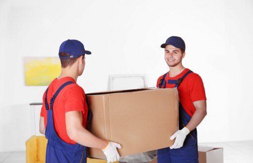 Storage and moving logistics for Swedish students