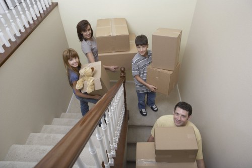 Sustainable commercial moving practices in Sweden with reusable packing materials